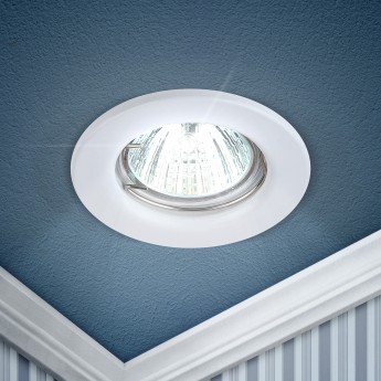 Светильник ЭРА ST1 WH штампованный MR16 12V/220V 50W белый Светильник ЭРА ST1 WH штампованный MR16 12V/220V 50W белый